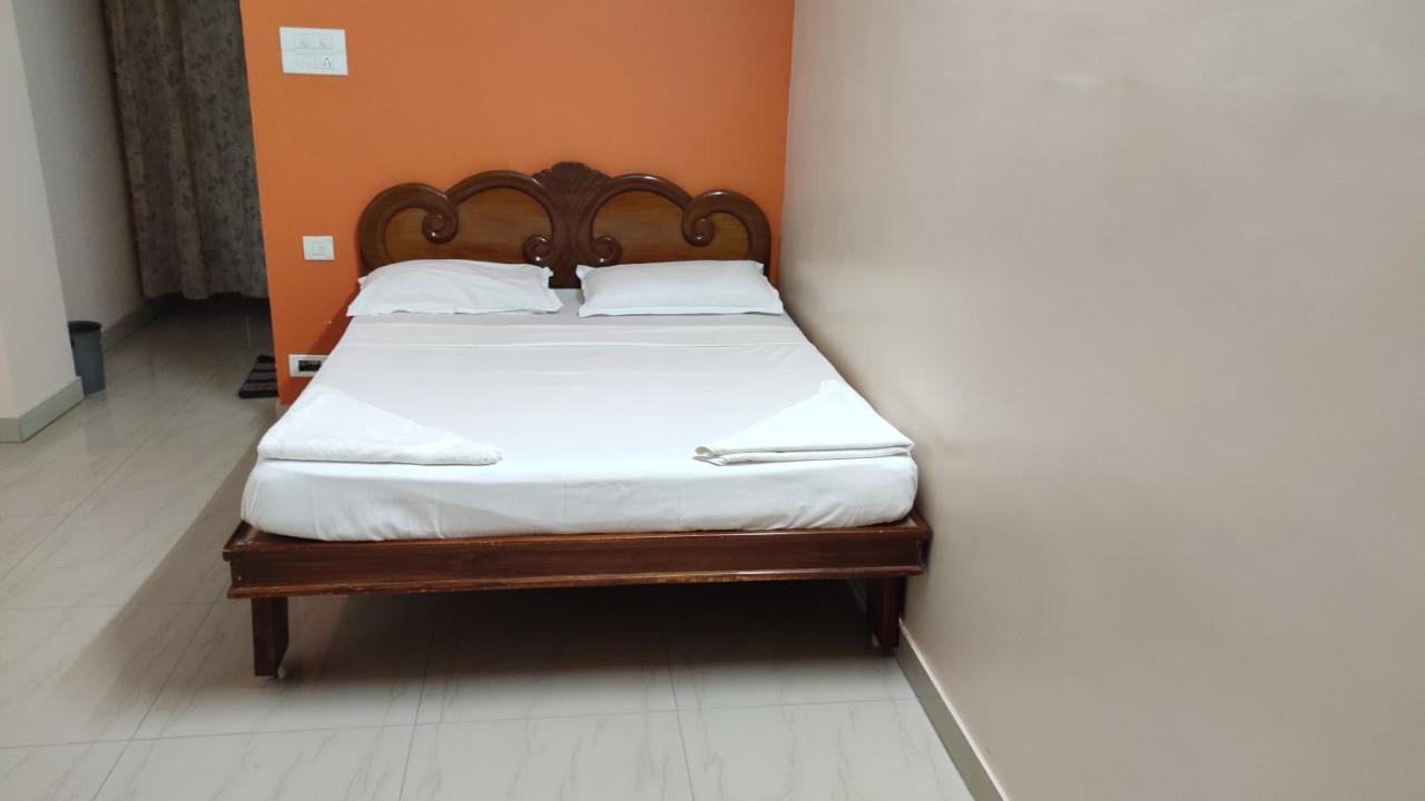 Sibi Lodge Coimbatore Ngoại thất bức ảnh
