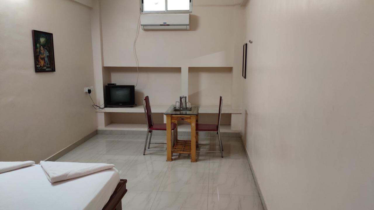 Sibi Lodge Coimbatore Ngoại thất bức ảnh
